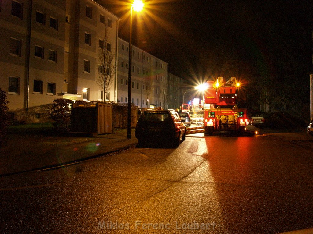 Brand Schlafzimmer Koeln Vingst Thorwalsenstr P11.JPG